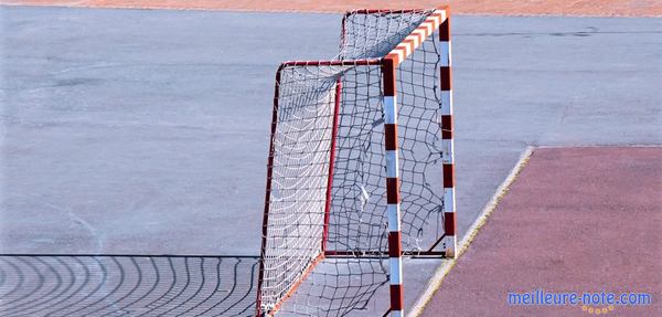 un vieux équipement d'handball