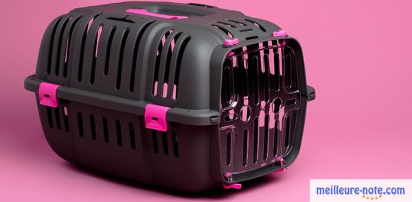 une cage de transport pour animaux