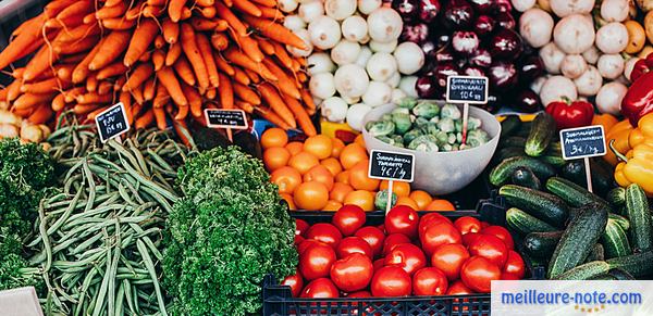 des légumes au marché